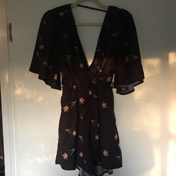 OML, bell sleeve, floral romper - Picture 4 of 5